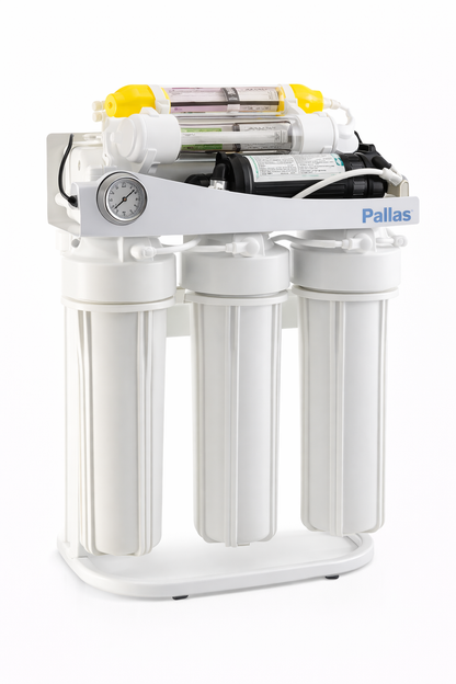Pallas omgekeerde osmose waterfilter met pomp, meerdere filters en drukmeter, wit ontwerp