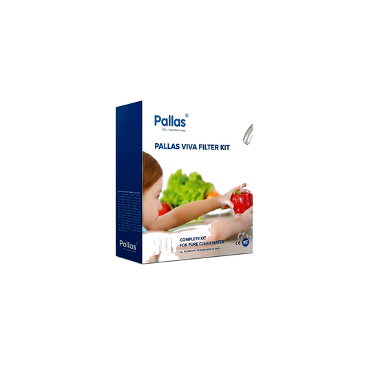 Pallas Viva Filter Kit verpakking, waterfilter voor schoon drinkwater, afbeelding van kind dat paprika wast.